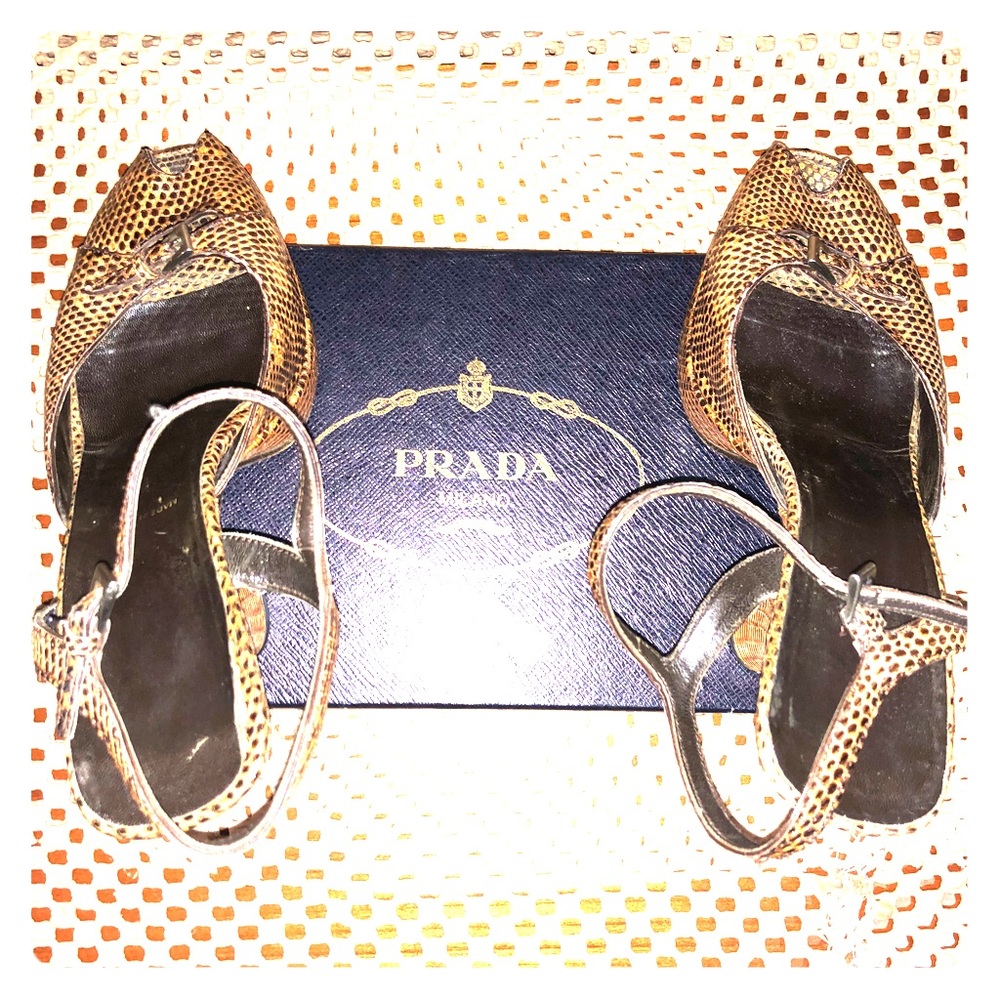 🌟Vintage authentic Prada Lizard Peep Toe Sandals
